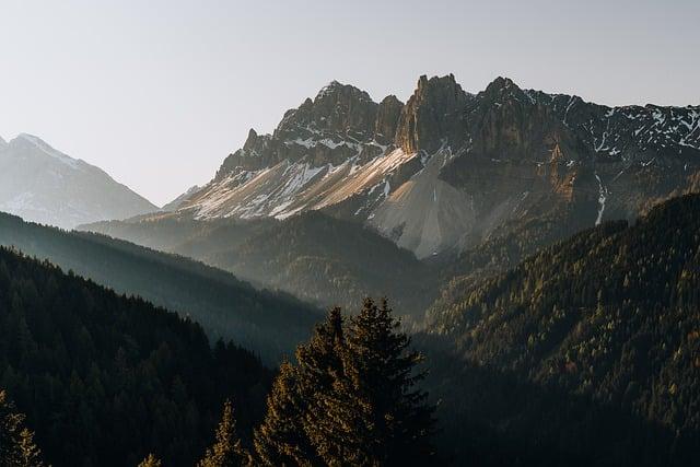 Jižní Tyrolsko: Křišťálově čisté jezera a horská panoramata
