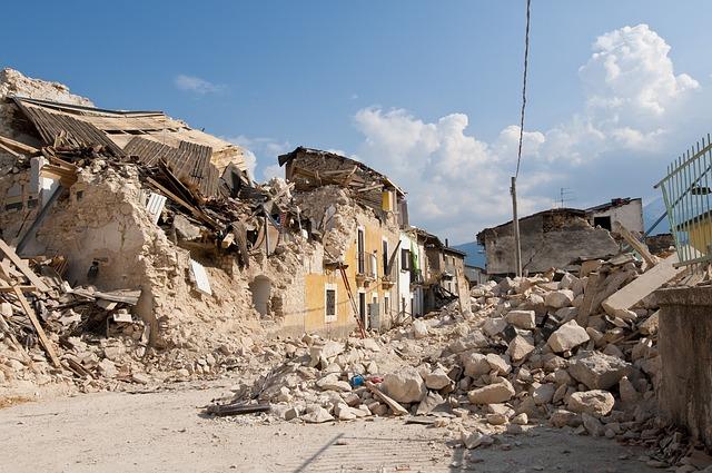 Jak se zapojit a pomoci obětem zemětřesení v Albánii