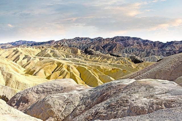 Zajímavosti o geologii jezer a okolní krajiny